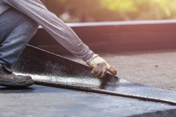 Professional Crawl Space Encapsulation technician working in Skokie, IL
